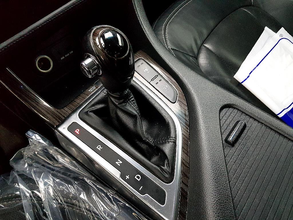 KIA K5 2011 Negro - Importación desde Corea - HF Imports Iquique - Foto 16