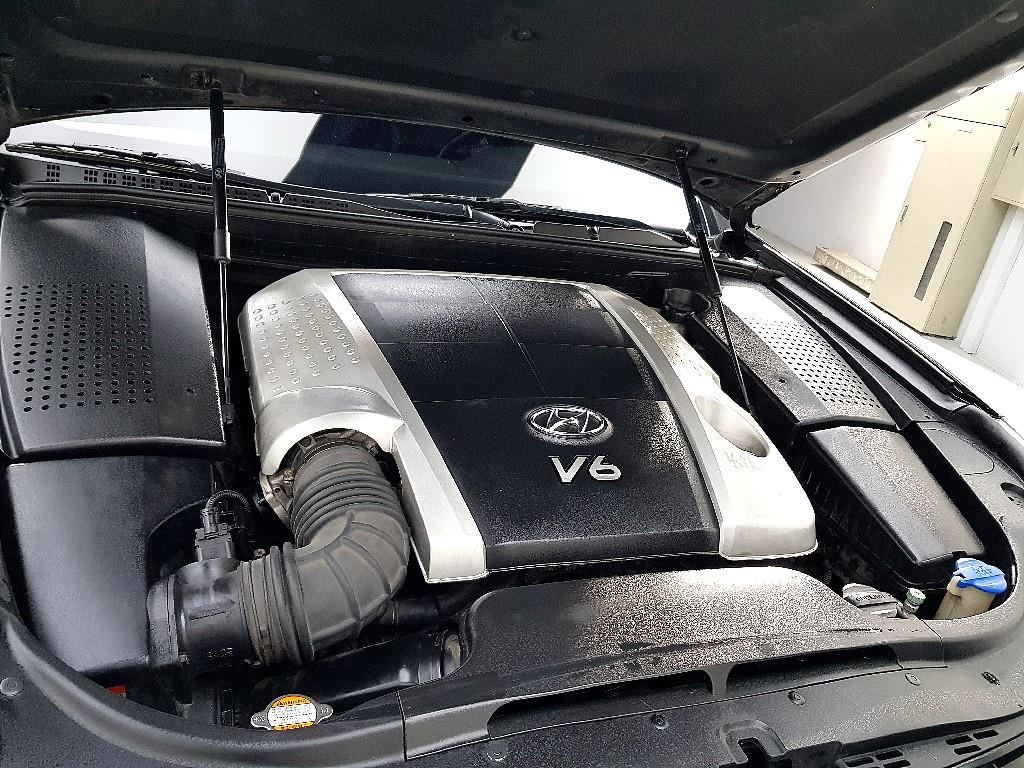 HYUNDAI Equus - Vista 6