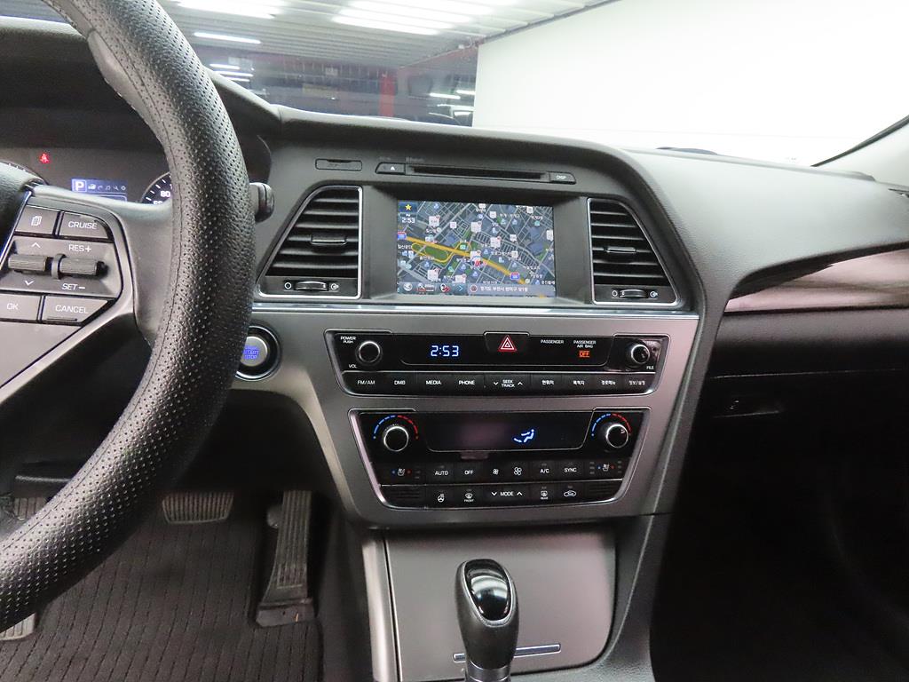 HYUNDAI Sonata - Vista 10