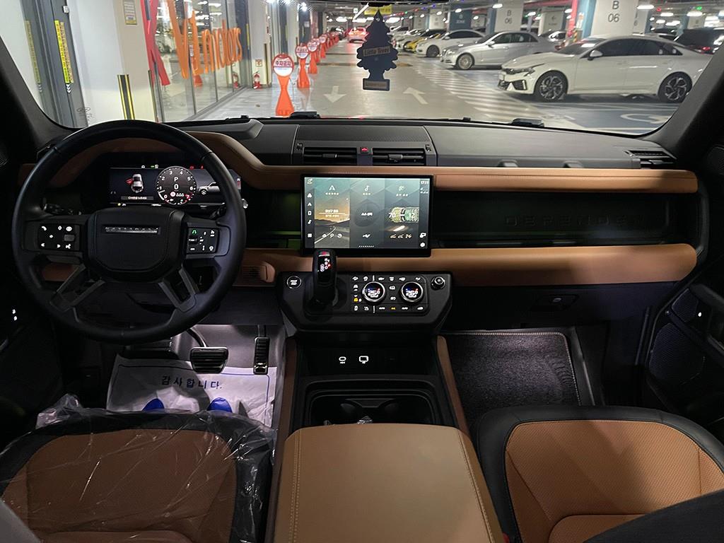 Land Rover Defender - Vista 9