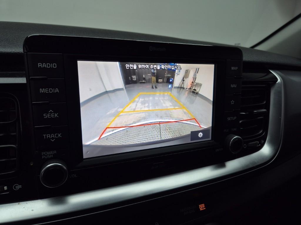 KIA Stonic - Vista 10