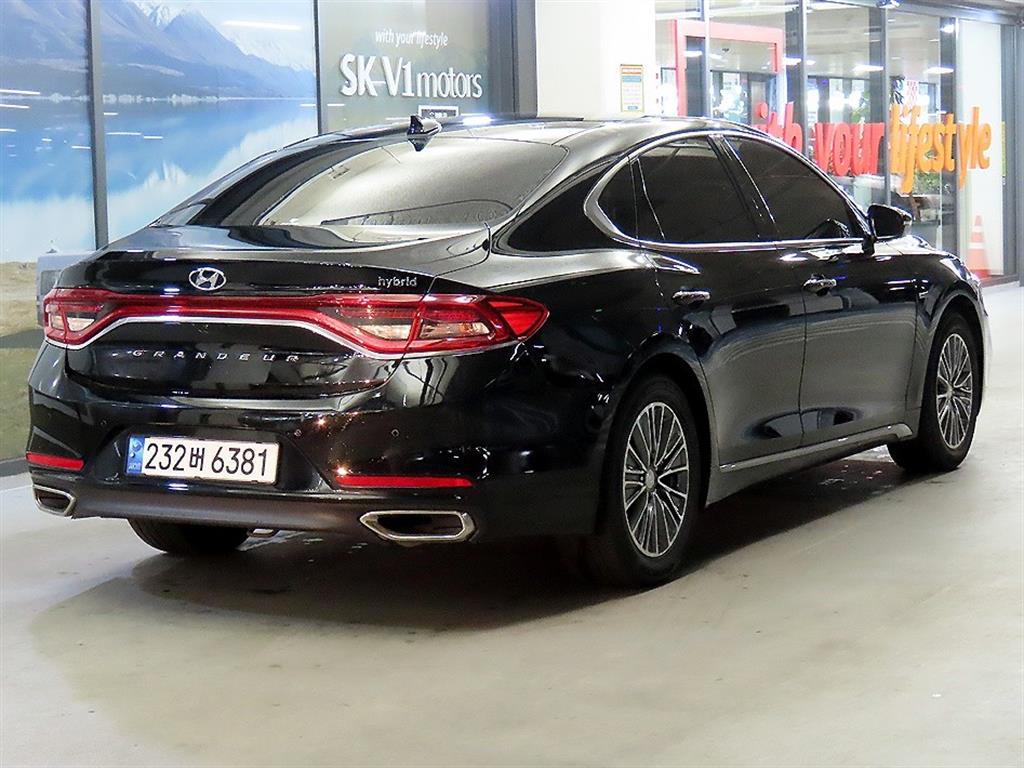 HYUNDAI Grandeur - Vista 4