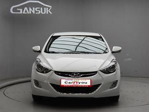 HYUNDAI Avante - Vista 2