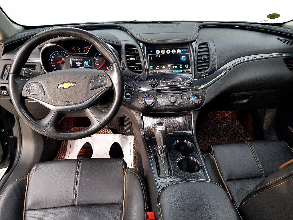 Chevrolet Impala - Vista 5