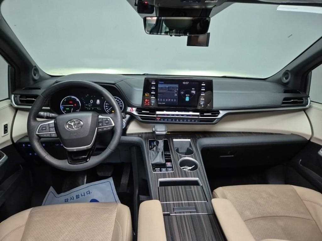 Toyota Siena - Vista 7