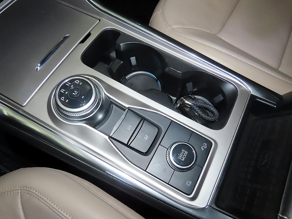 Ford Explorer - Vista 12