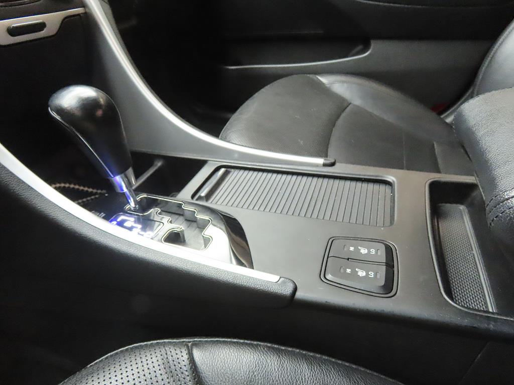 HYUNDAI Sonata - Vista 11