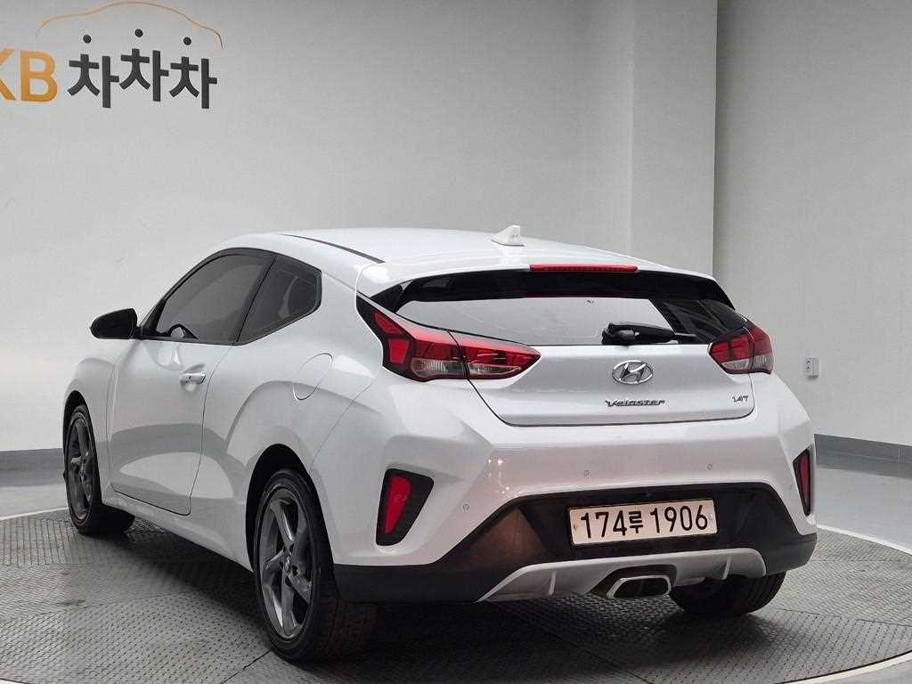 HYUNDAI Veloster - Vista 2