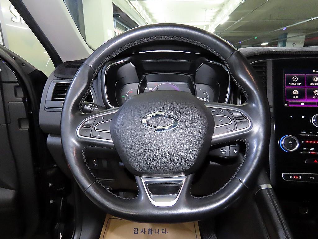 SAMSUNG QM6 - Vista 8