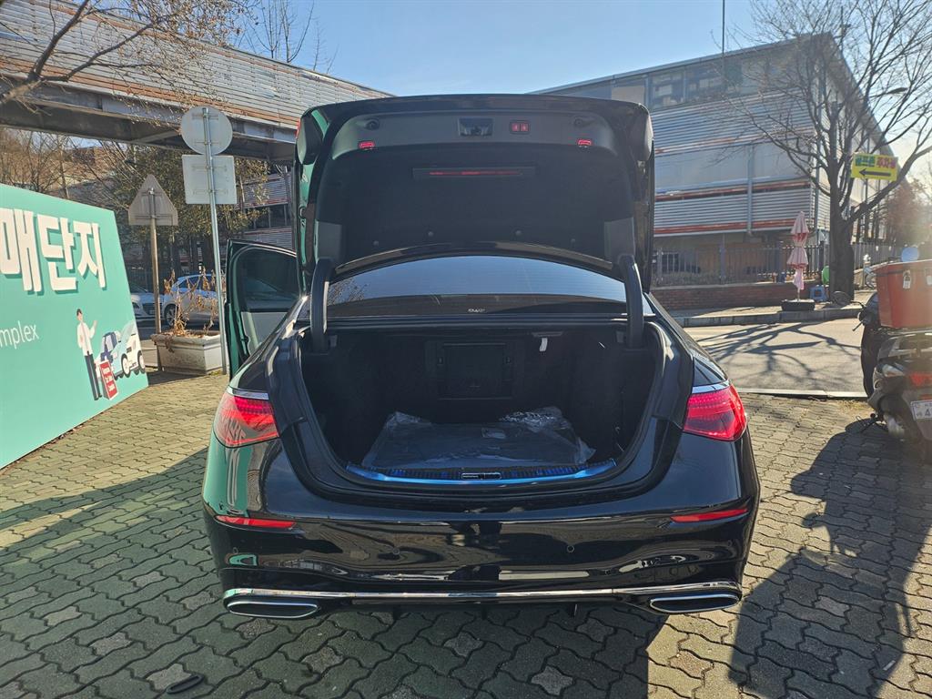 Mercedes Benz S Class - Vista 5