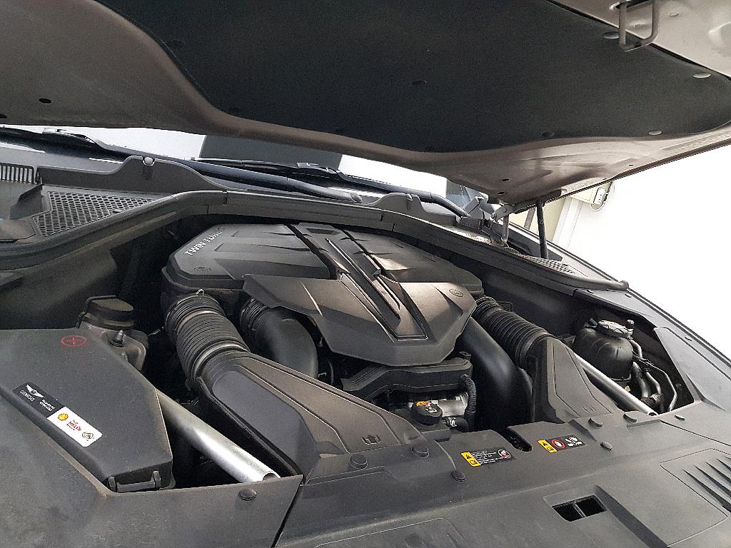 Genesis GV80 - Vista 6