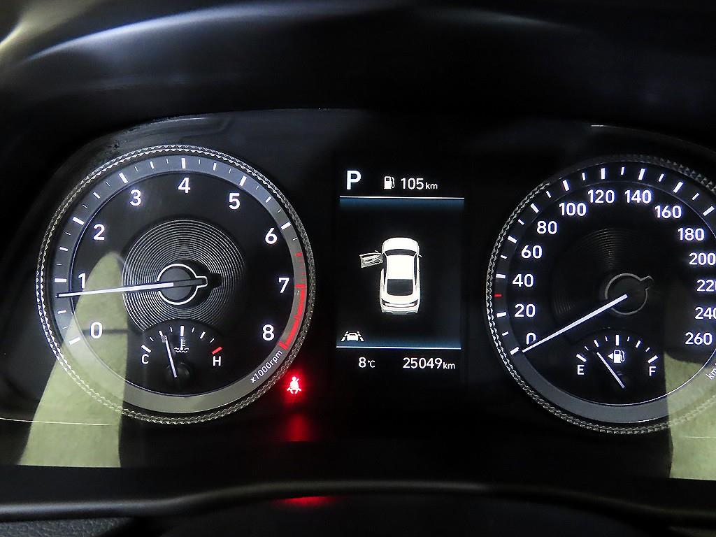 HYUNDAI Sonata - Vista 9