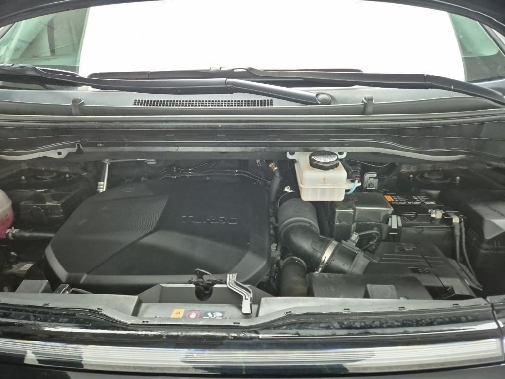 HYUNDAI Staria - Vista 5