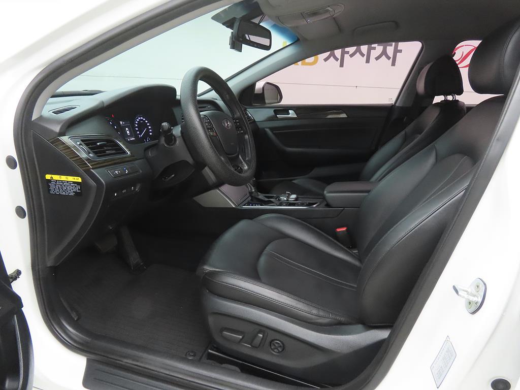 HYUNDAI Sonata - Vista 5