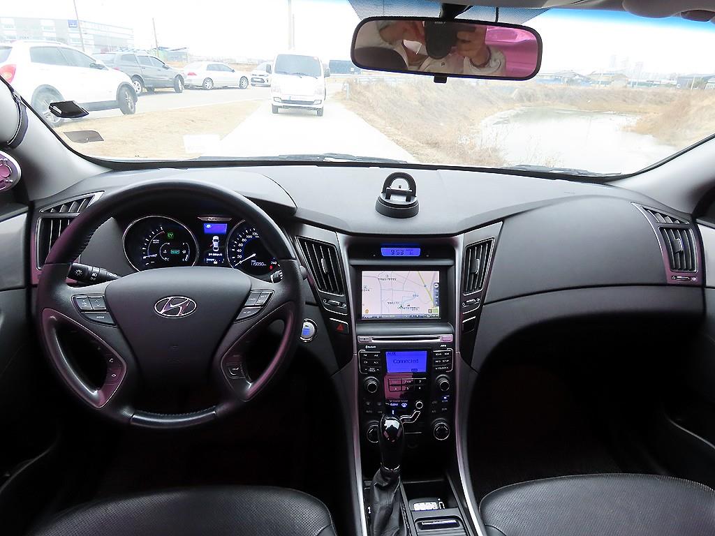 HYUNDAI Sonata - Vista 10