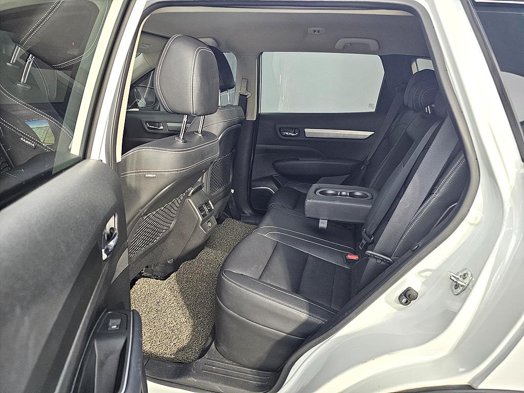 SAMSUNG QM6 - Vista 9