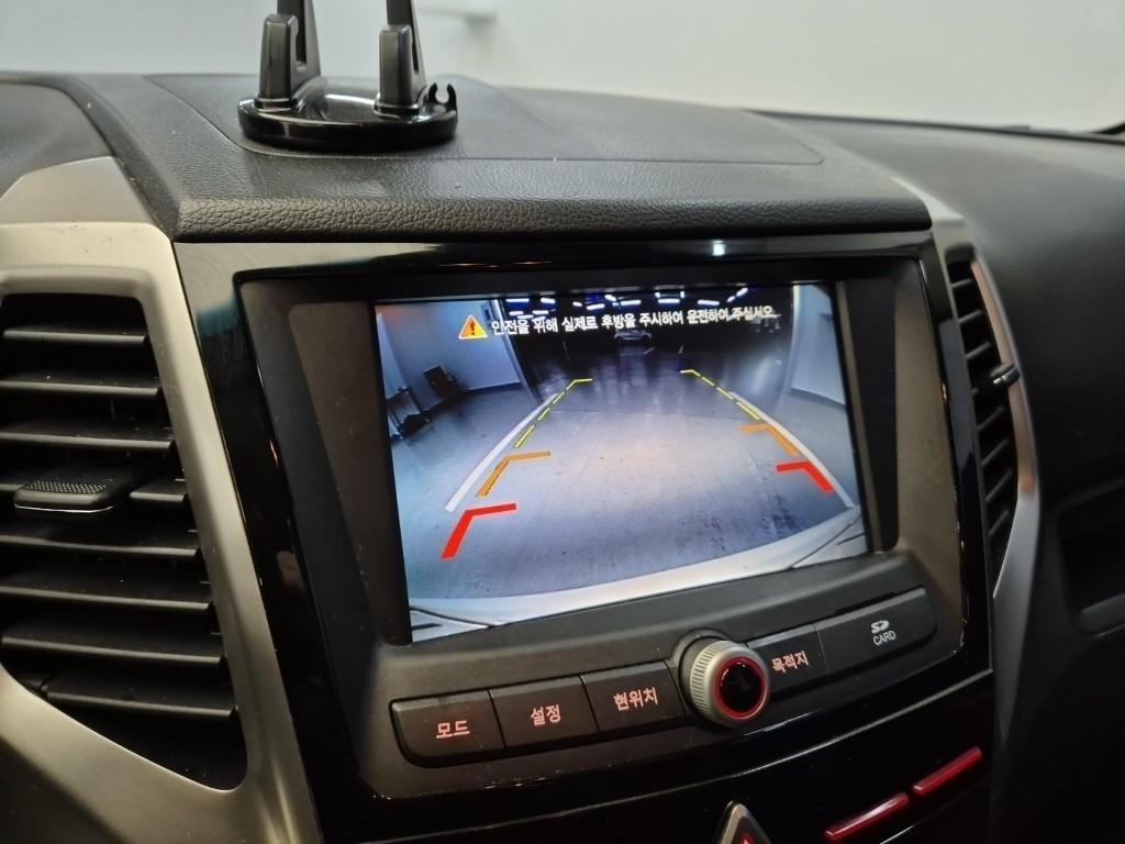 Ssangyong Tivoli - Vista 8