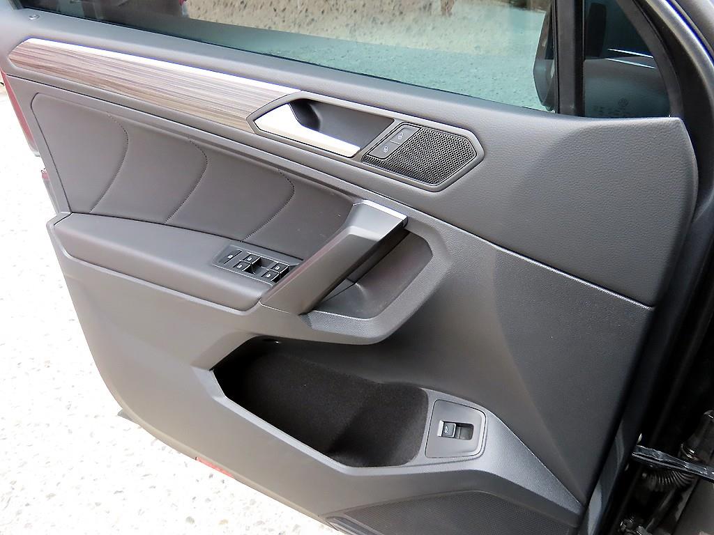 Volkswagen Tiguan - Vista 11