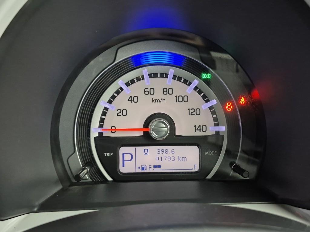 Suzuki Hustler - Vista 7