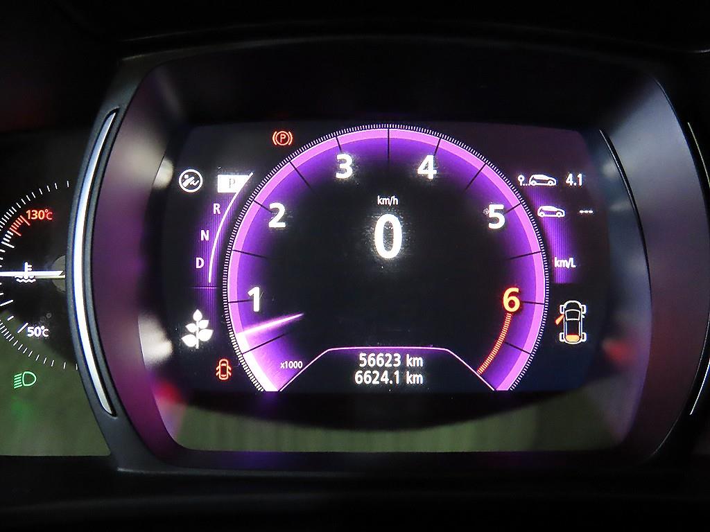 SAMSUNG QM6 - Vista 9