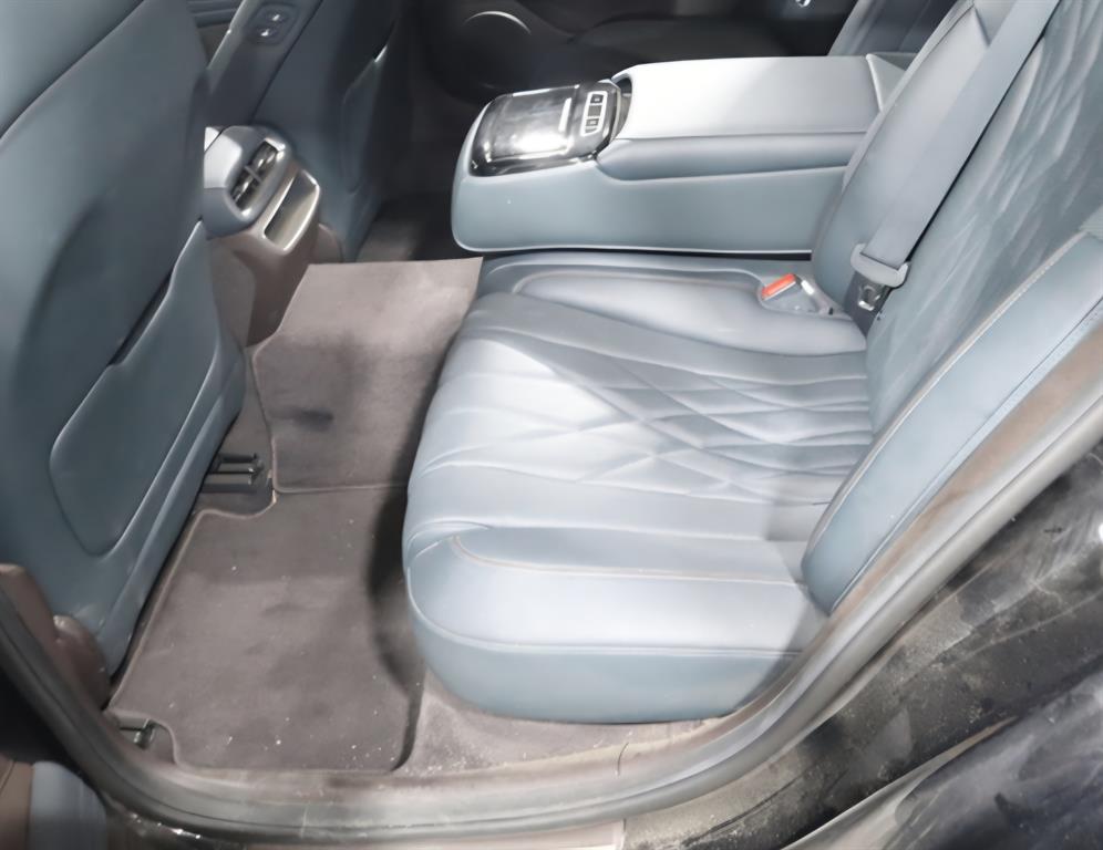 Genesis G80 - Vista 7