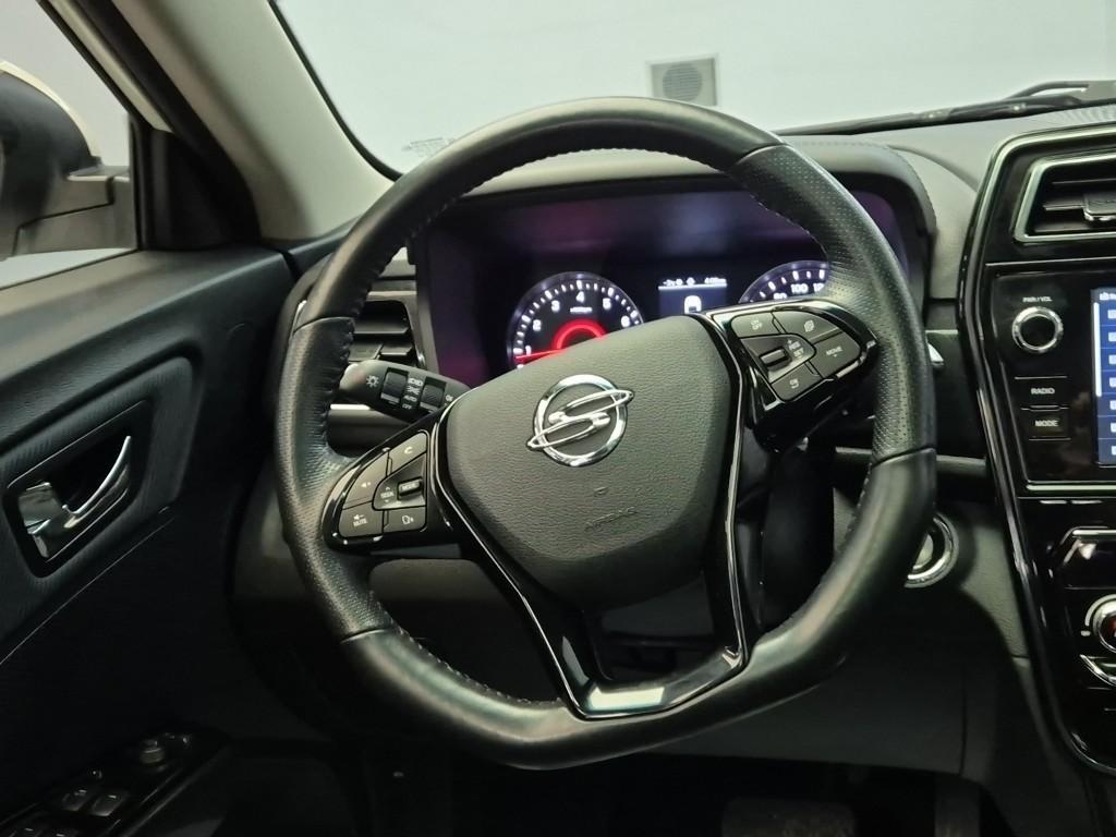 Ssangyong Tivoli - Vista 9