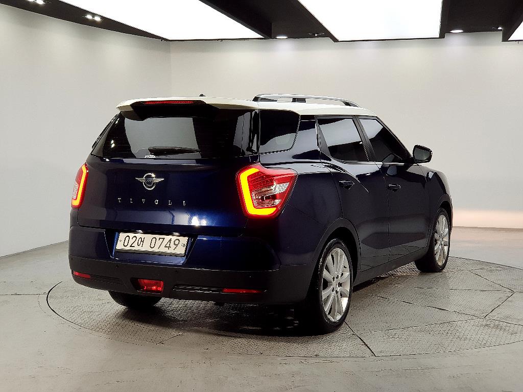 Ssangyong Tivoli - Vista 4
