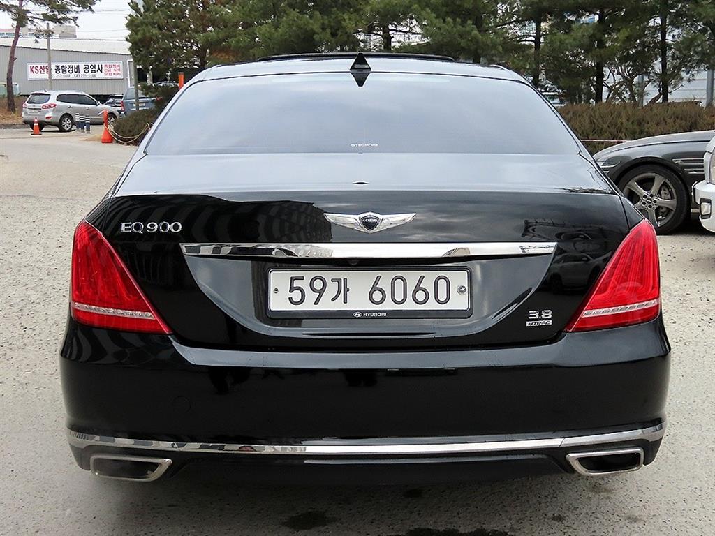 Genesis EQ900 - Vista 4