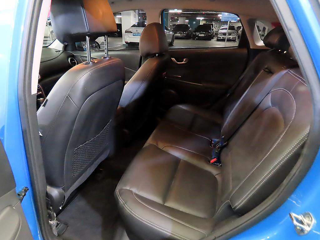 HYUNDAI Kona - Vista 6