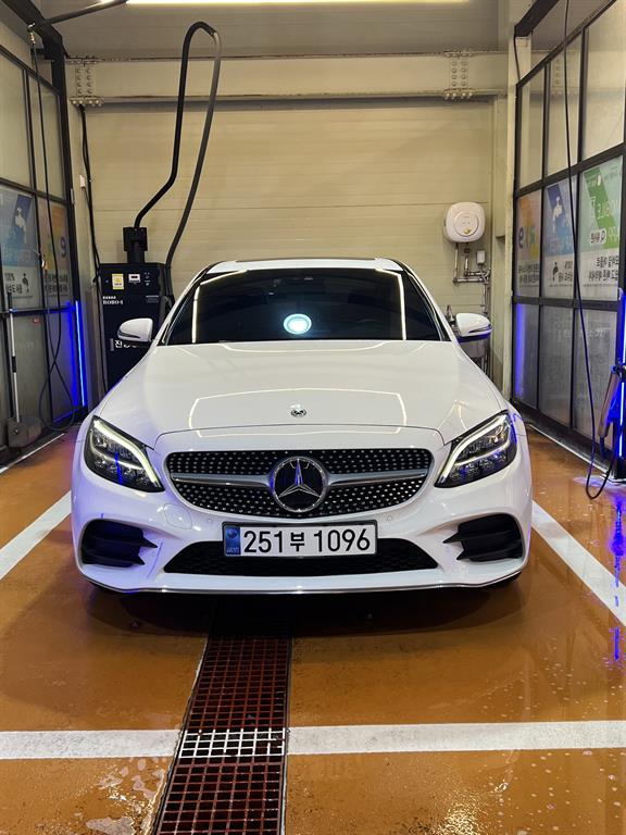 Mercedes Benz C Class 2019 Blanco - Importación desde Corea - HF Imports Iquique - Foto 1