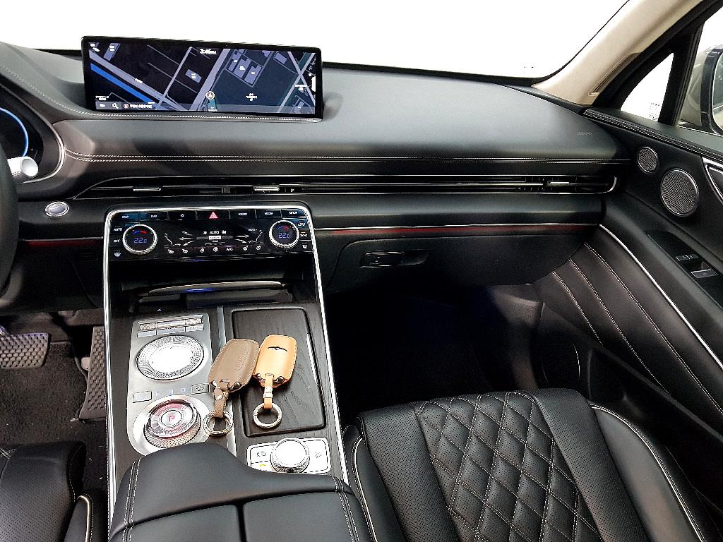 Genesis GV80 - Vista 10