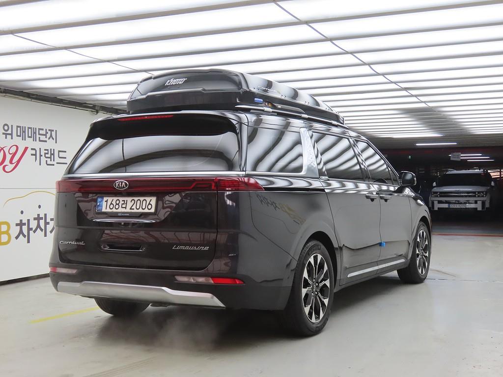 KIA Carnival - Vista 4