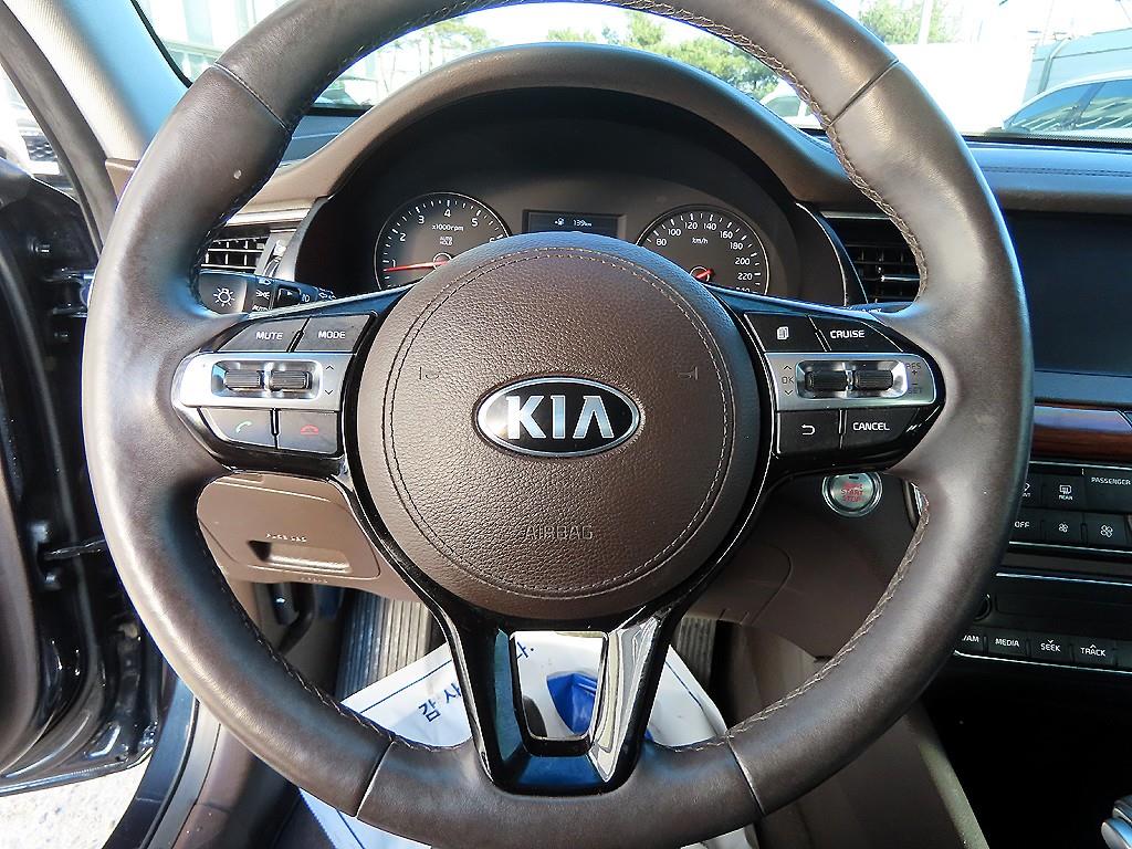 KIA K7 - Vista 8