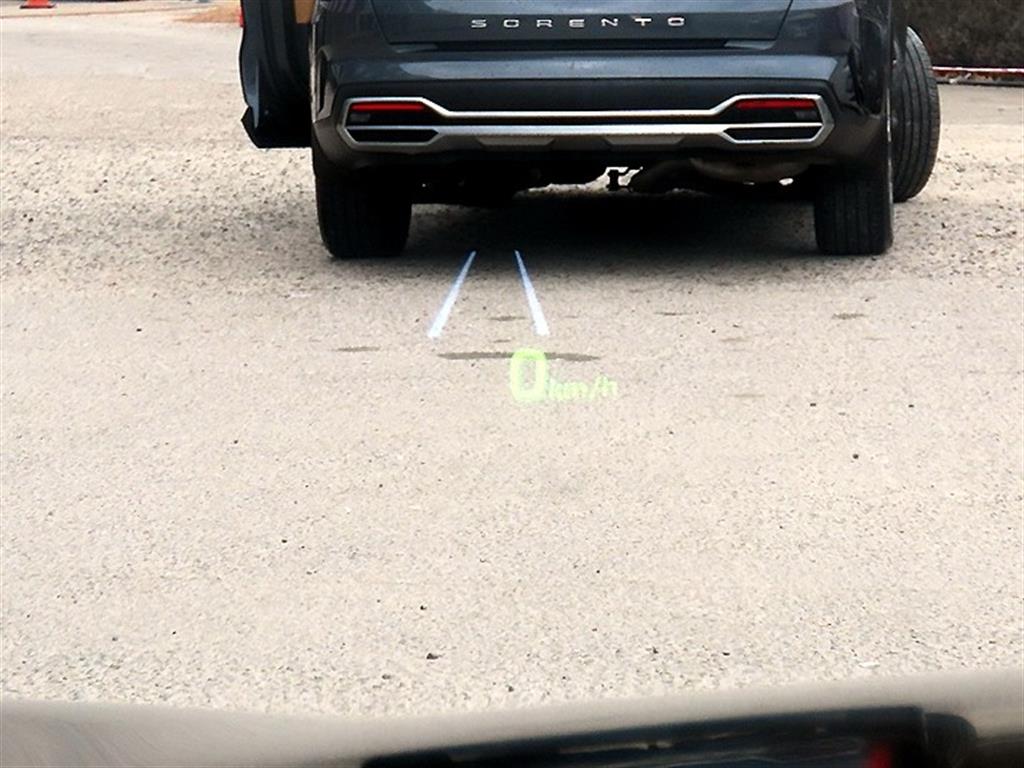 HYUNDAI Genesis - Vista 10