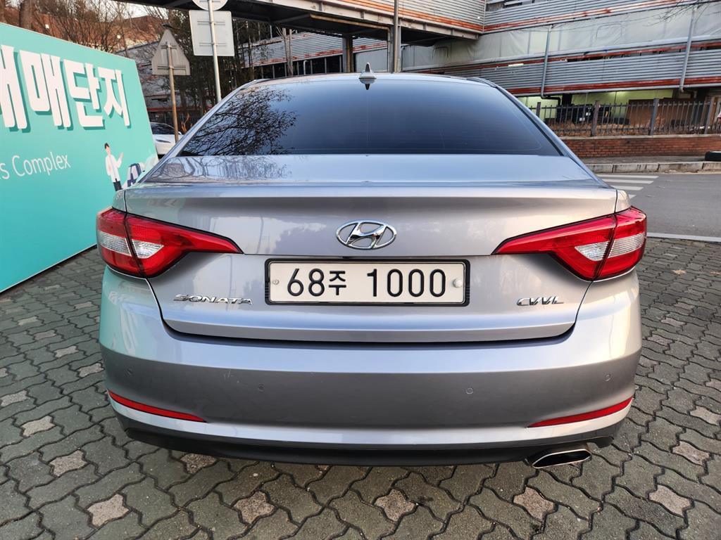 HYUNDAI Sonata - Vista 4