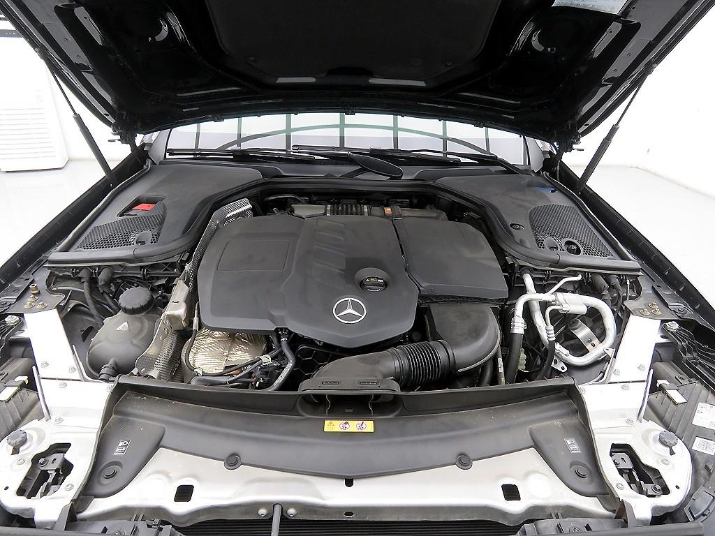 Mercedes Benz E class 2021 Negro - Importación desde Corea - HF Imports Iquique - Foto 19