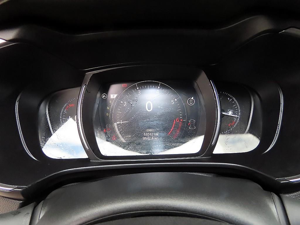 SAMSUNG QM6 - Vista 9