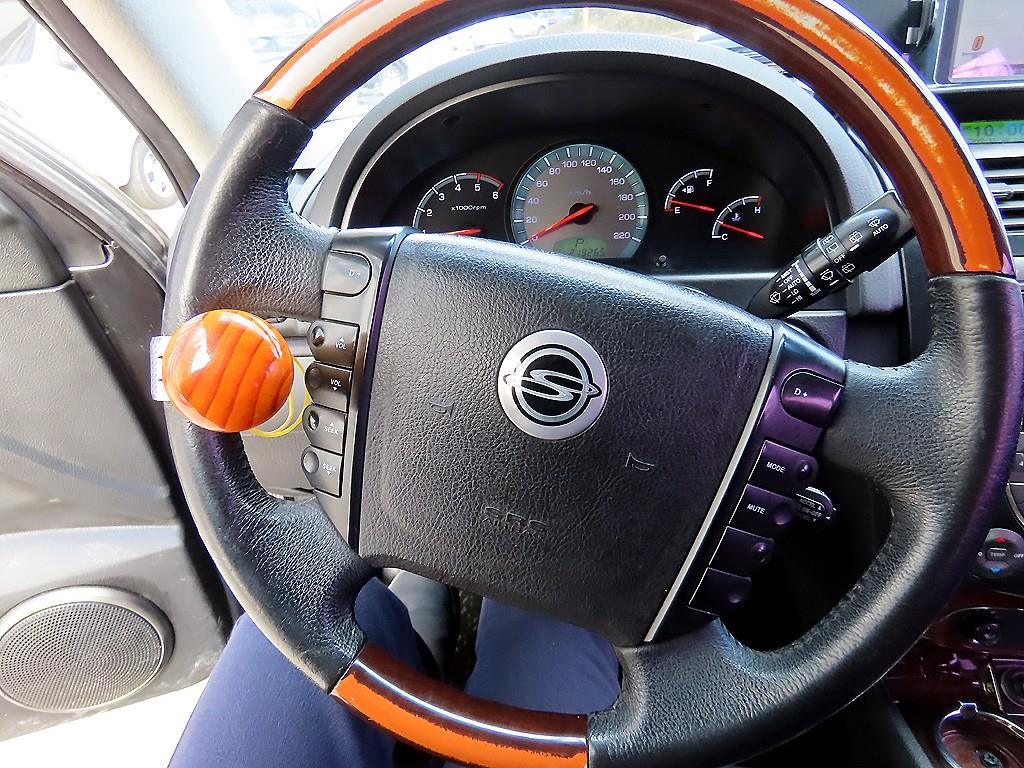 Ssangyong Rexton - Vista 8