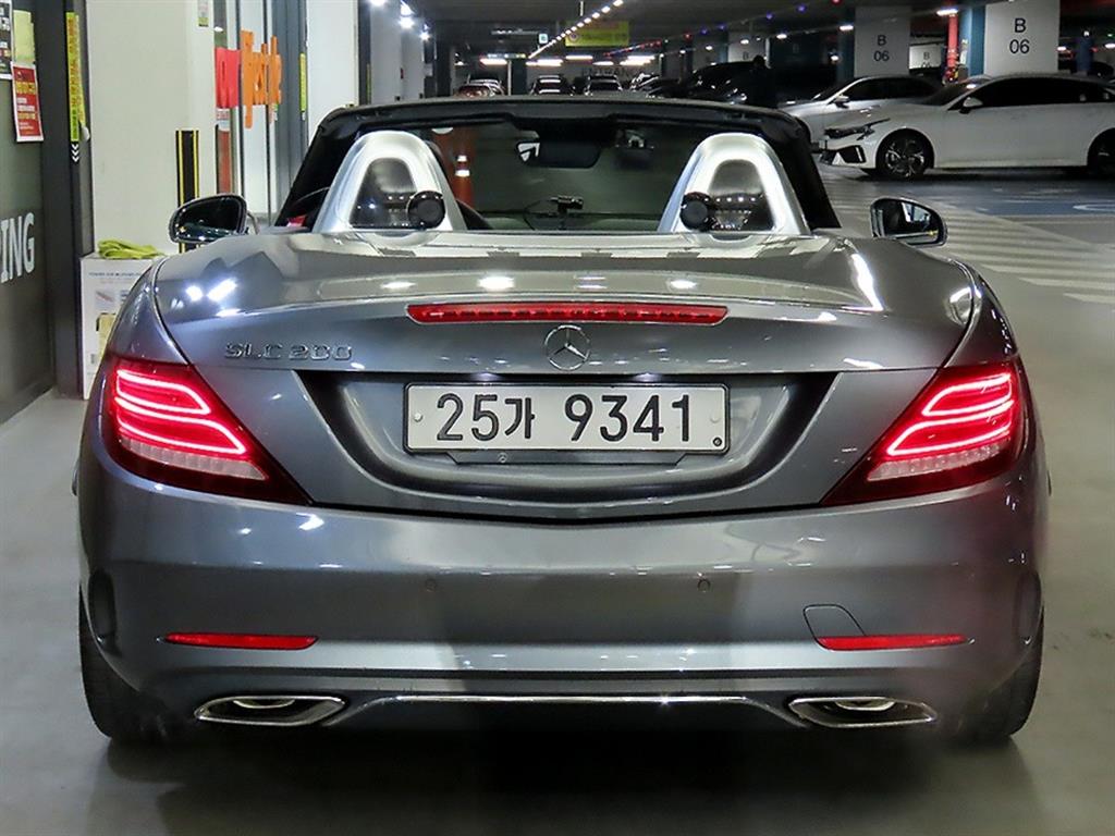 Mercedes Benz SLC Class - Vista 10