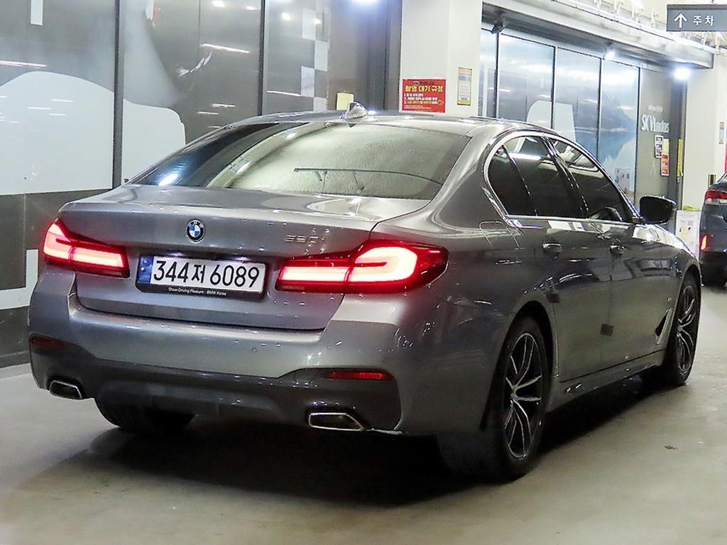 BMW 5 Series - Vista 4