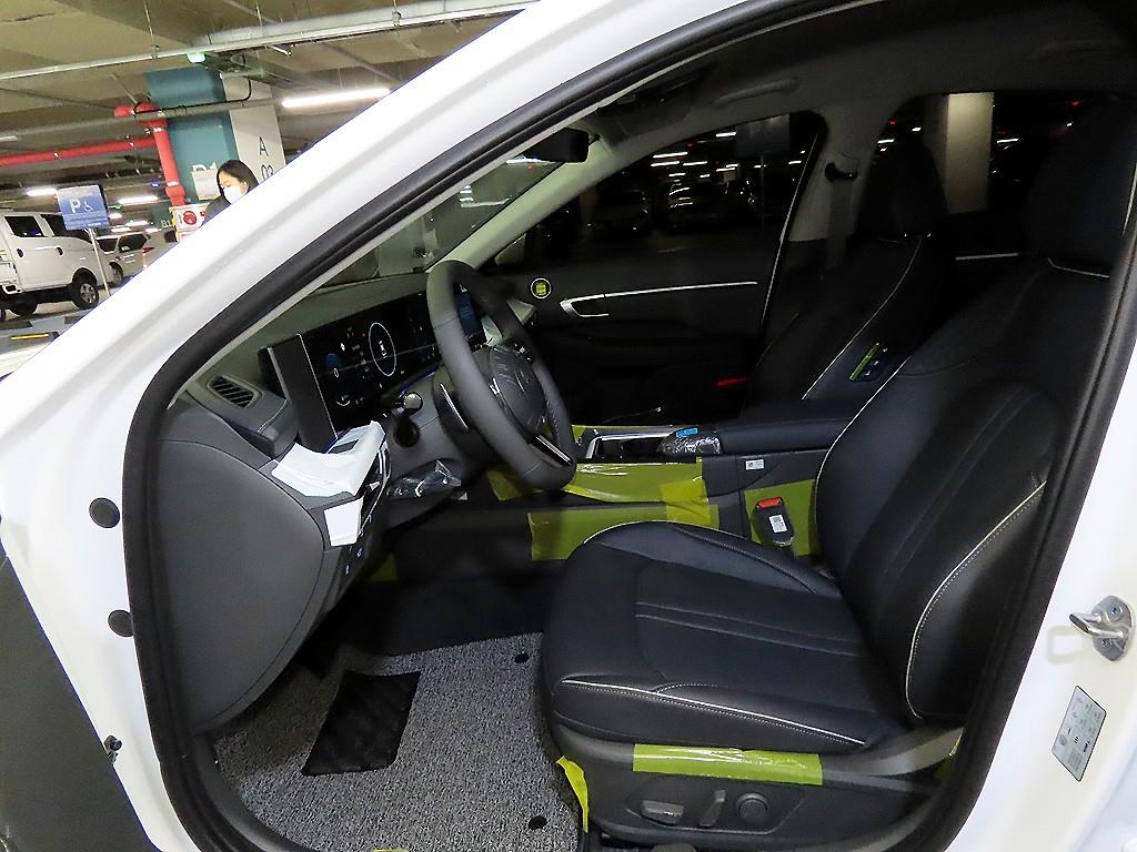 HYUNDAI Sonata - Vista 6