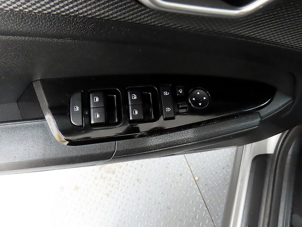 KIA Sportage - Vista 11