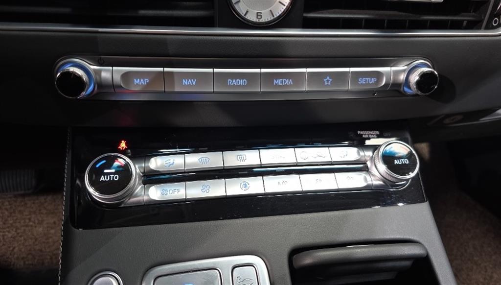 Genesis G90 2019 Negro - Importación desde Corea - HF Imports Iquique - Foto 16