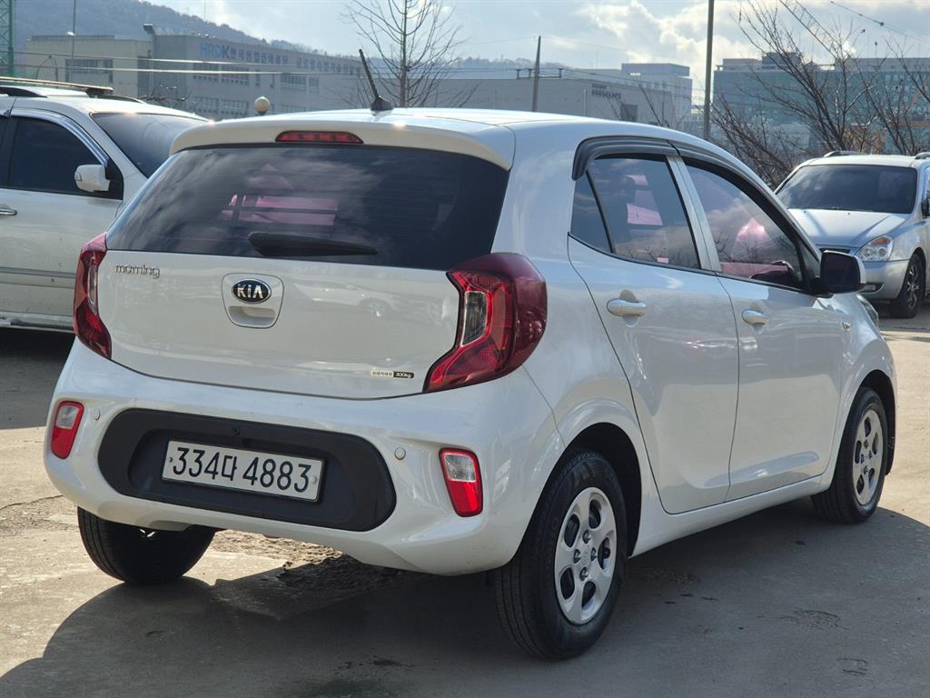 KIA Morning - Vista 4