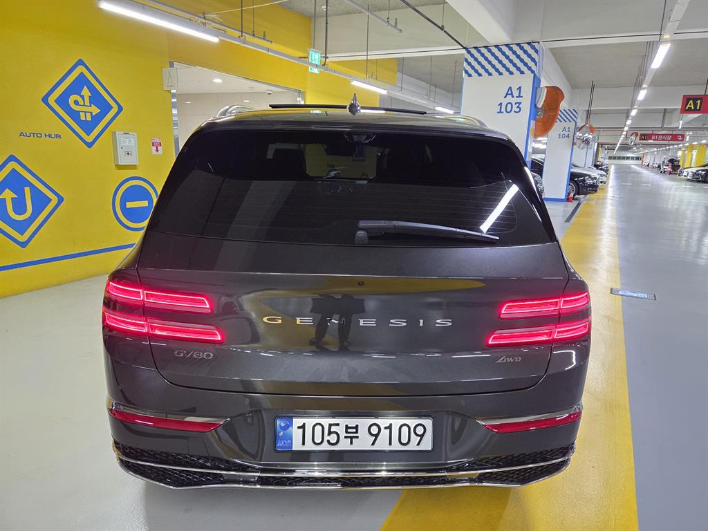 Genesis GV80 - Vista 4