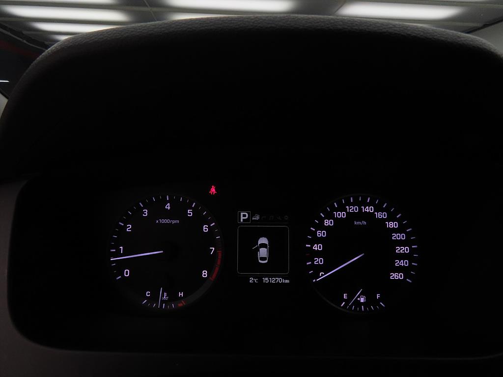 HYUNDAI Sonata - Vista 9