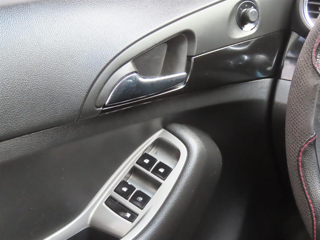 Chevrolet Orlando 2012 Blanco - Importación desde Corea - HF Imports Iquique - Foto 9