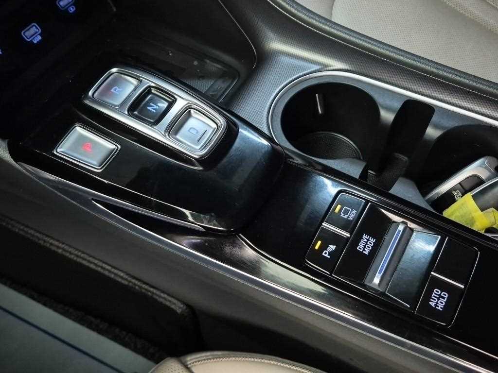 HYUNDAI Sonata - Vista 8