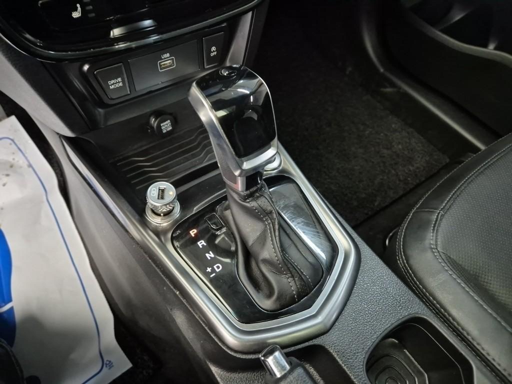 Ssangyong Tivoli - Vista 8