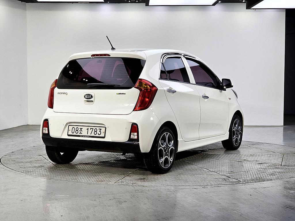 KIA Morning - Vista 4